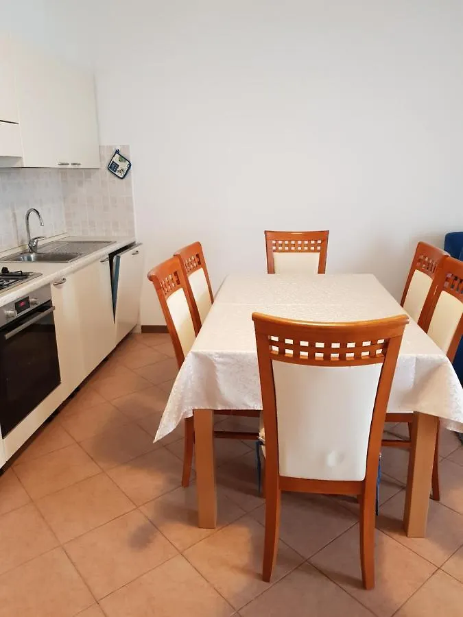 Appartement Alloggio Radivojevic à Castelnuovo del Garda Italie